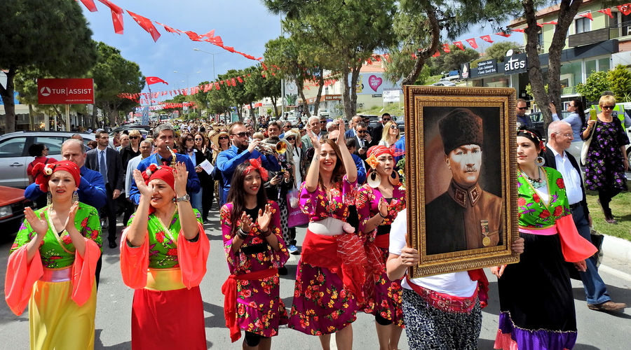 Bursa Hareketli Alaçatı Ot Festivali Turu